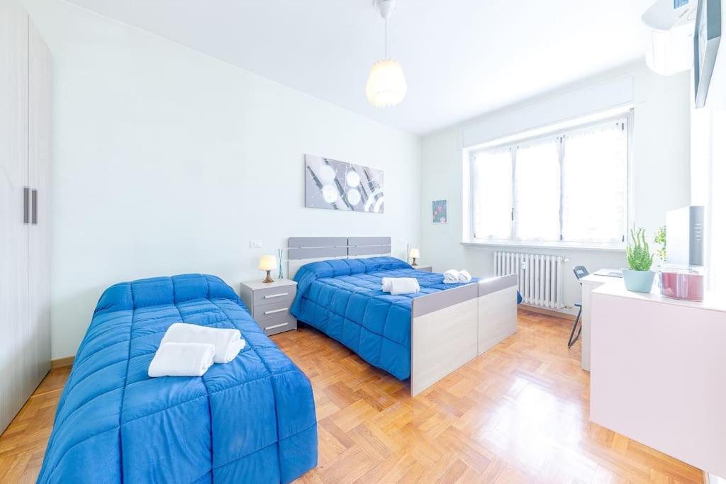 Navigli - Downtown - Duomo Spacious Two Bedroom Apartment - Close To Metro - Ac - Wi-Fi Милано Екстериор снимка