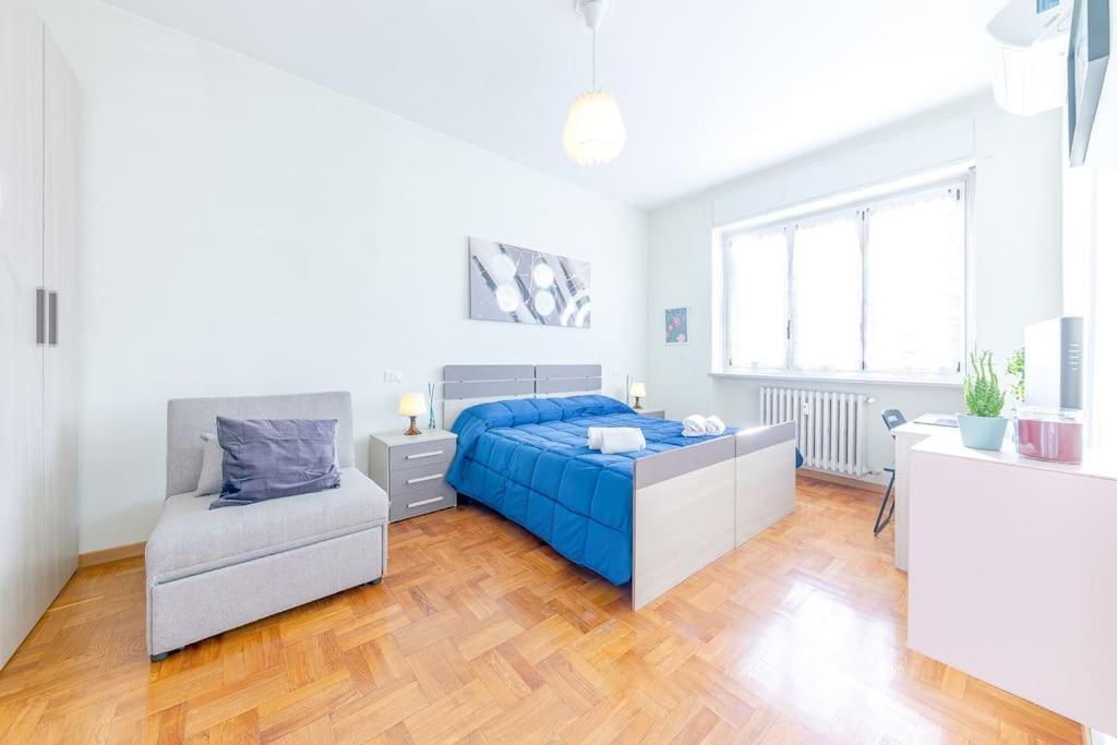 Navigli - Downtown - Duomo Spacious Two Bedroom Apartment - Close To Metro - Ac - Wi-Fi Милано Екстериор снимка
